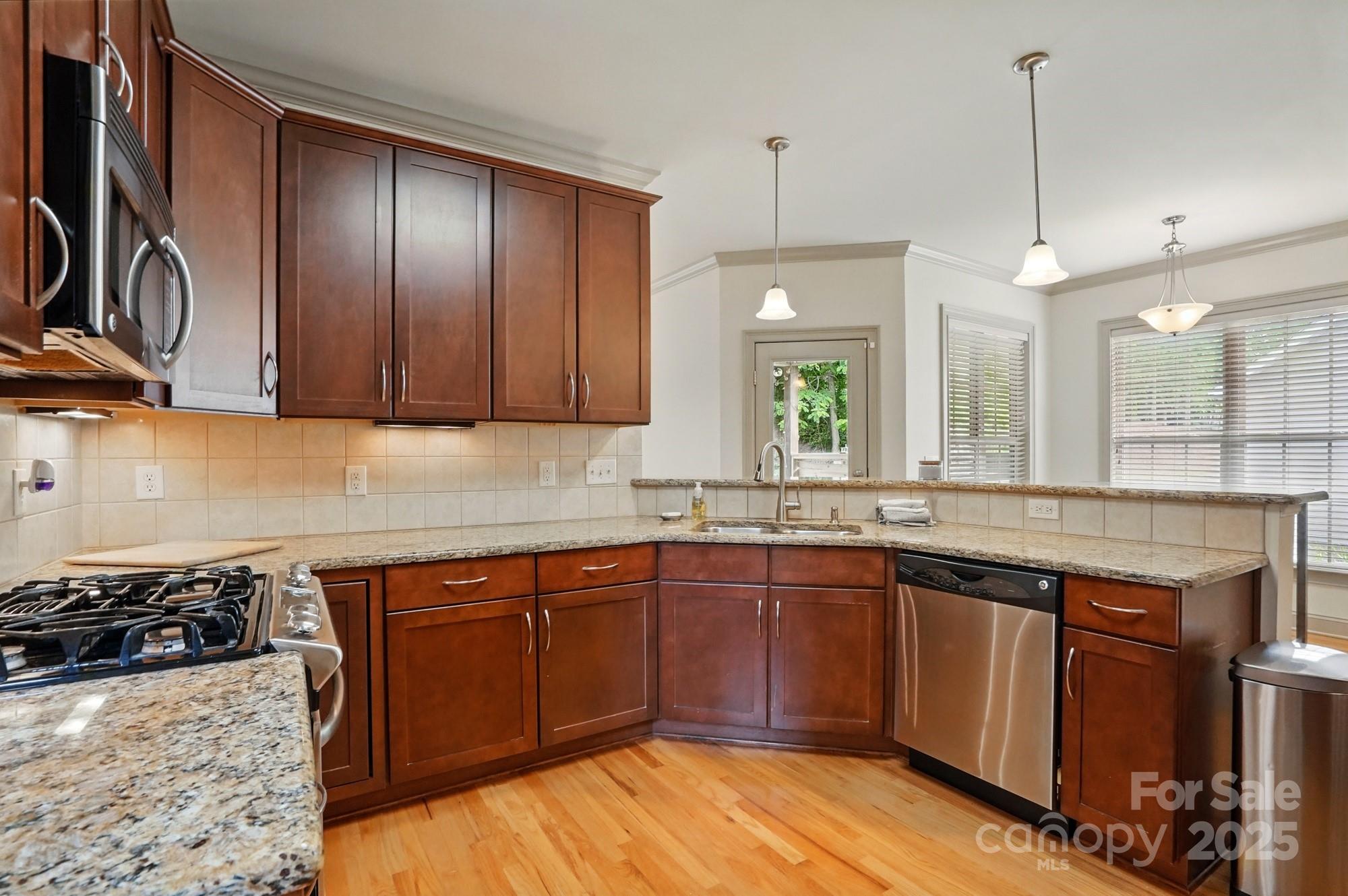 Rock Hill, South Carolina, 29730, United States, 4 Bedrooms Bedrooms, ,3 BathroomsBathrooms,Residential,For Sale,1826399