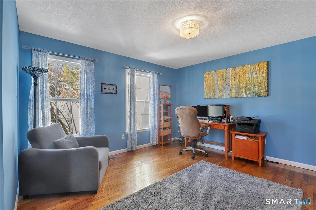 Southington, Connecticut, 06489, United States, 4 Bedrooms Bedrooms, ,4 BathroomsBathrooms,Residential,For Sale,2009677