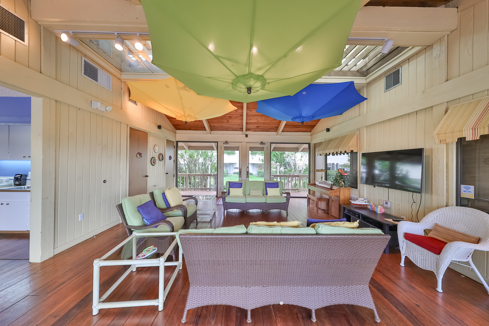 Bradenton, Florida, 34210, United States, 3 Bedrooms Bedrooms, ,3 BathroomsBathrooms,Residential,For Sale,2001185