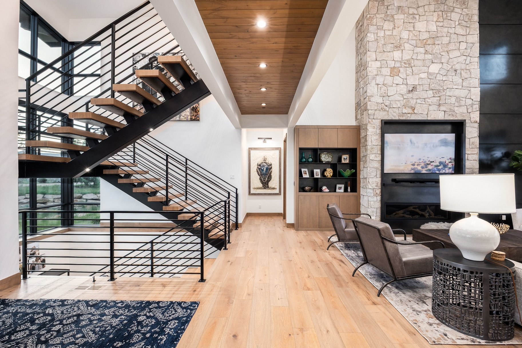  New Mountain Contemporary Home on Rare Double Lot with Timp Views - 物件實景