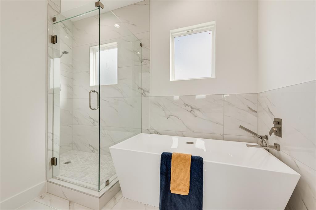 Dallas, Texas, 75232, United States, 4 Bedrooms Bedrooms, ,4 BathroomsBathrooms,Residential,For Sale,2009985