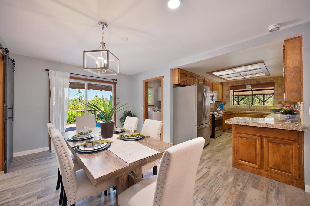 Applegate, California, 95703, United States, 3 Bedrooms Bedrooms, ,3 BathroomsBathrooms,Residential,For Sale,1912050