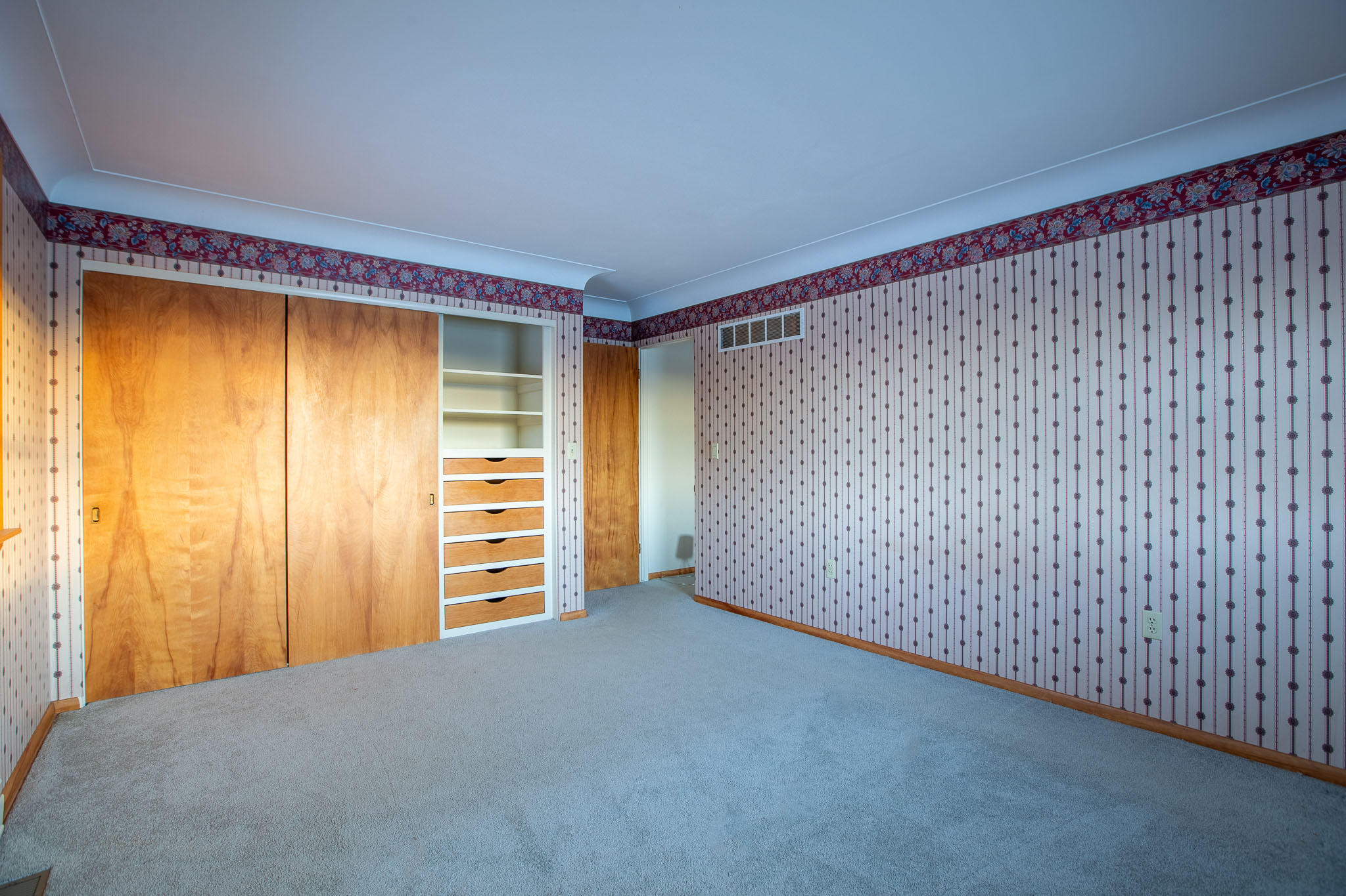 Davison, Michigan, 48423, United States, 6 Bedrooms Bedrooms, ,3 BathroomsBathrooms,Residential,For Sale,2010801