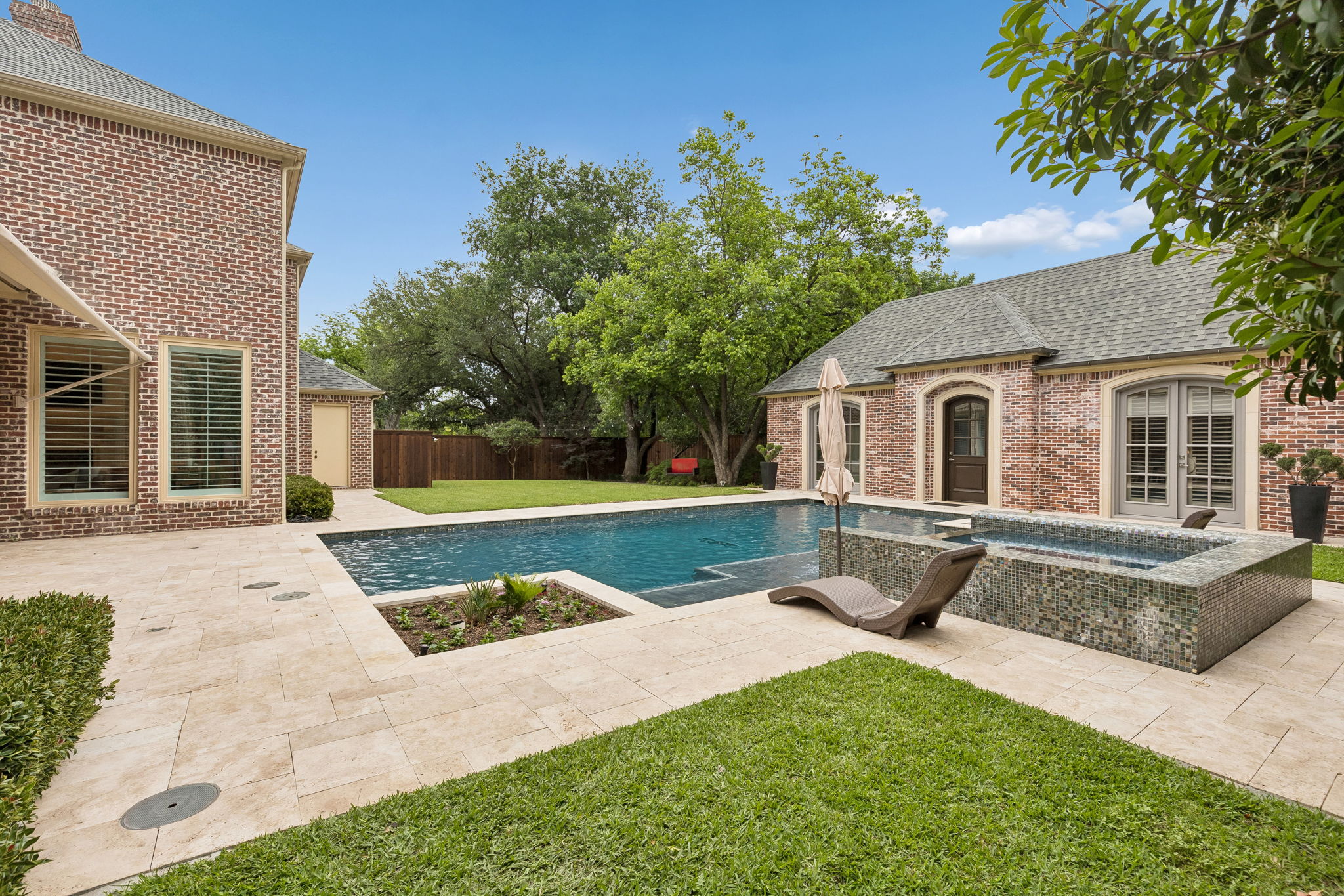  Premier Preston Hollow Location Near Top Private Schools - 物件實景