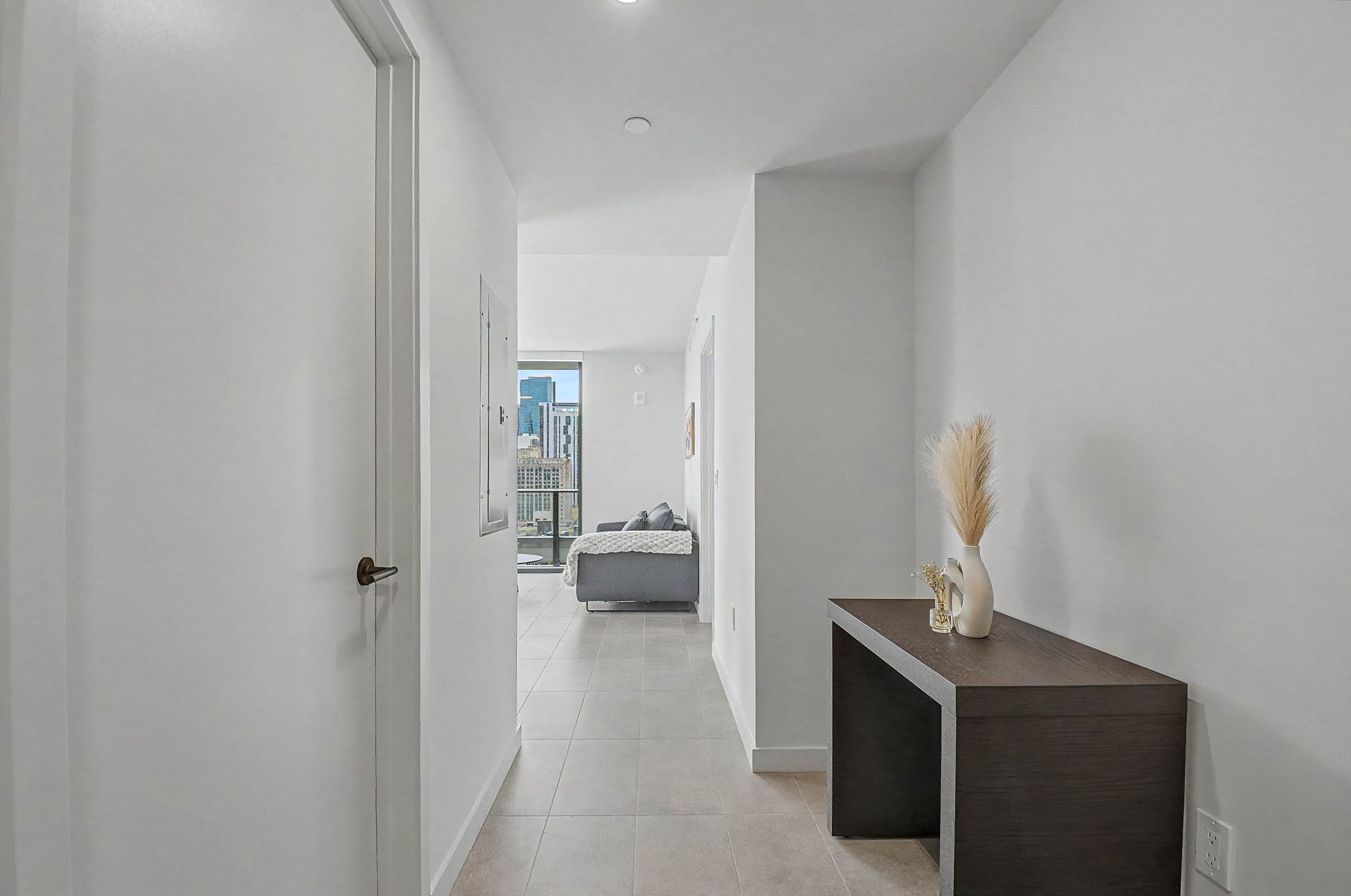  121 NE 25th St, Miami, FL, 33132 - 物件實景