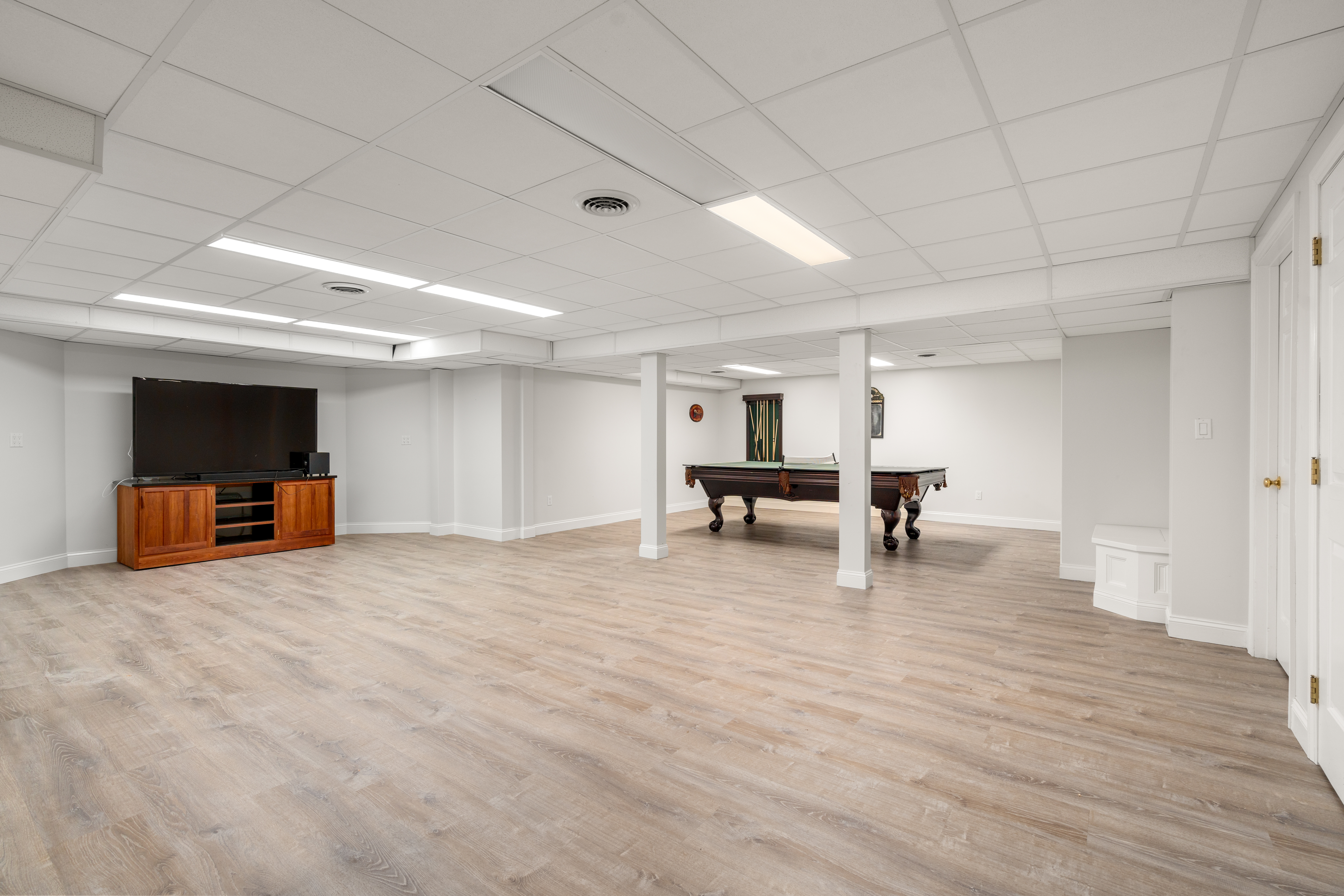  419 Wellesley Street, Weston, MA, 02493 - 物件實景