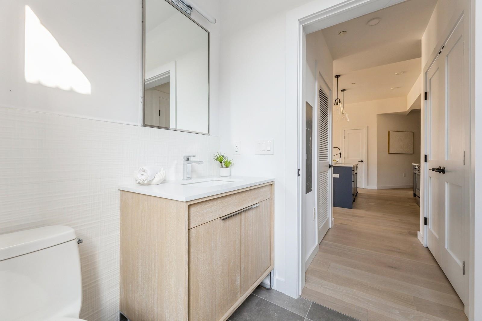 425 3rd St Unit 202, Jersey City, New Jersey, 07302, United States, 2 Bedrooms Bedrooms, ,2 BathroomsBathrooms,Residential,For Sale,425 3rd St Unit 202,1674924
