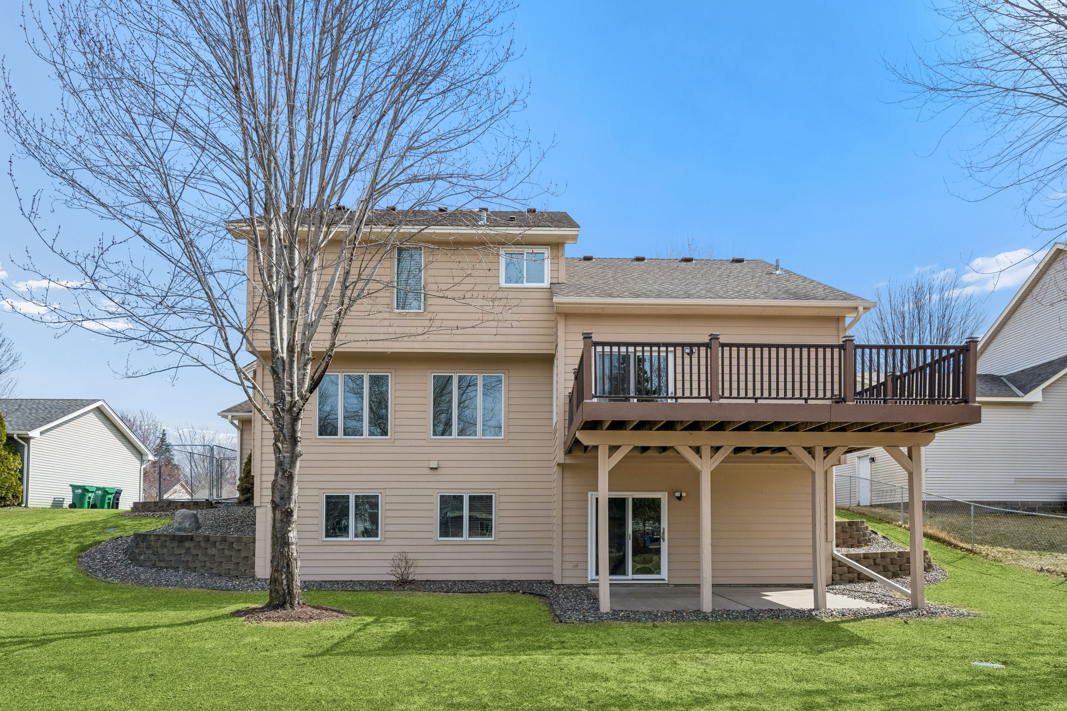  Beautifully Updated River’s Bend Retreat - 物件實景