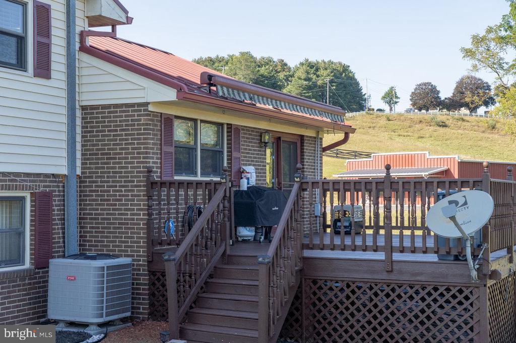 Gore, Virginia, 22637, United States, 4 Bedrooms Bedrooms, ,3 BathroomsBathrooms,Residential,For Sale,1949444