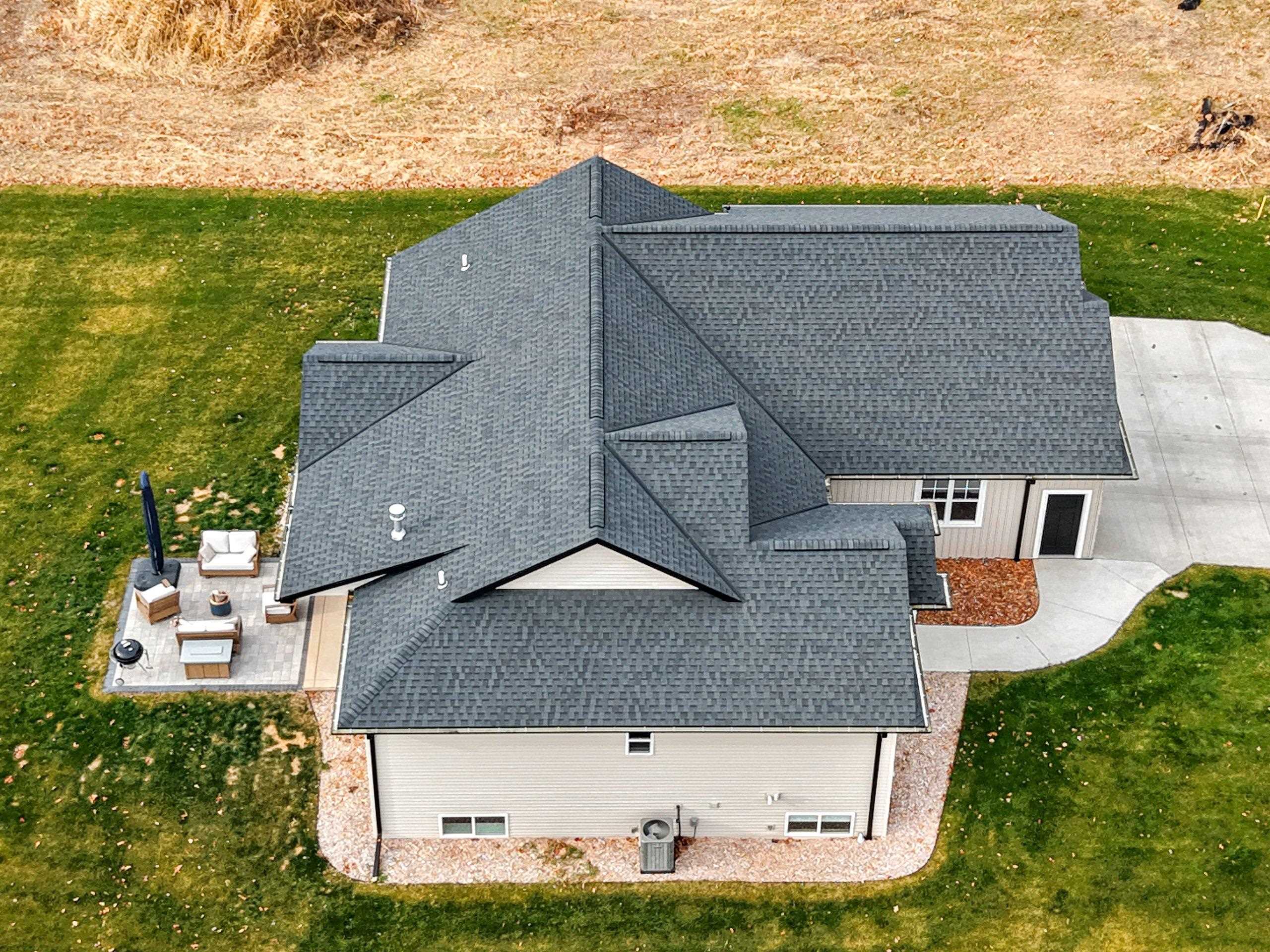 SUAMICO, Wisconsin, 54313, United States, 5 Bedrooms Bedrooms, ,4 BathroomsBathrooms,Residential,For Sale,2000952