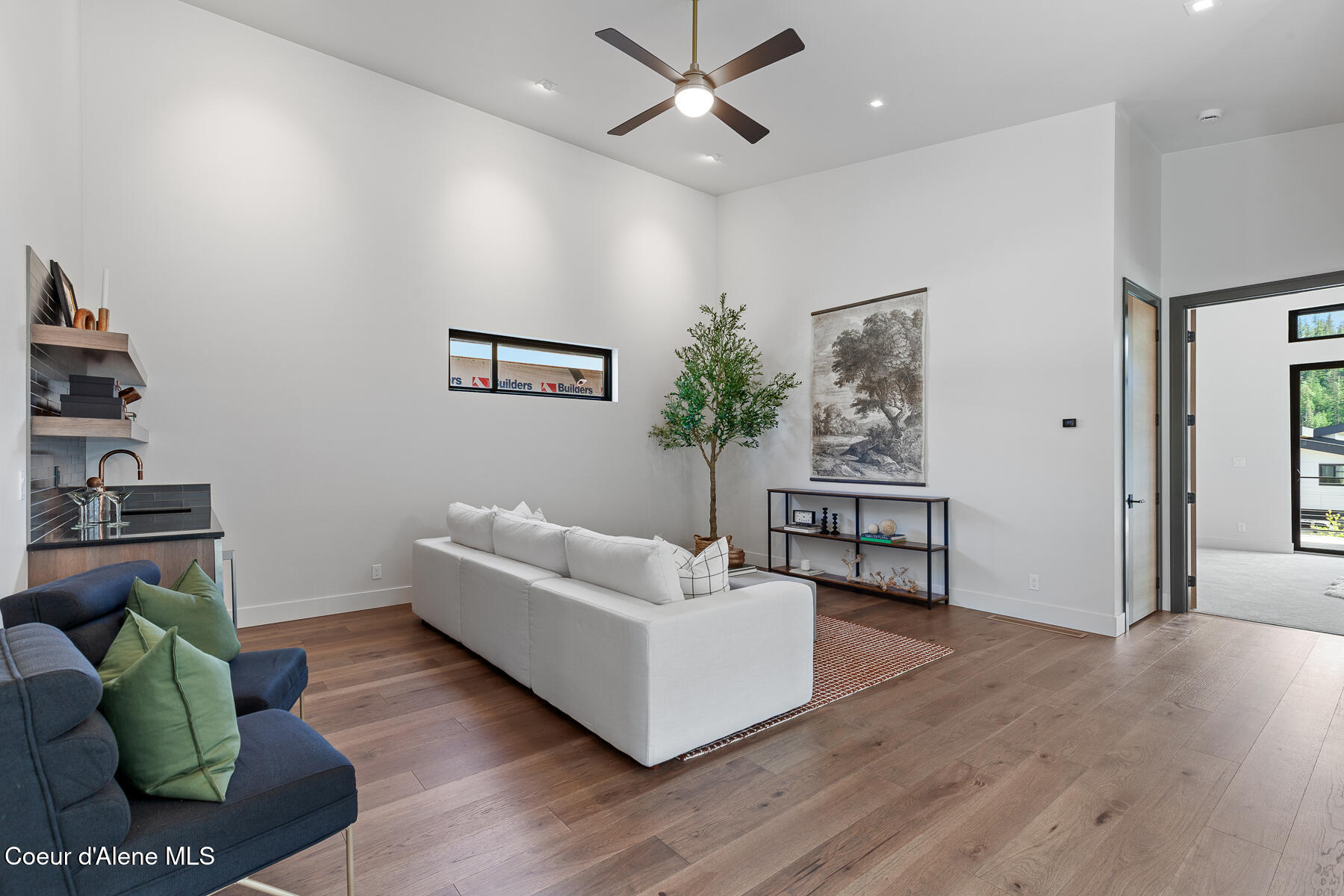 Coeur d'Alene, Idaho, 83814, United States, 3 Bedrooms Bedrooms, ,4 BathroomsBathrooms,Residential,For Sale,2005141