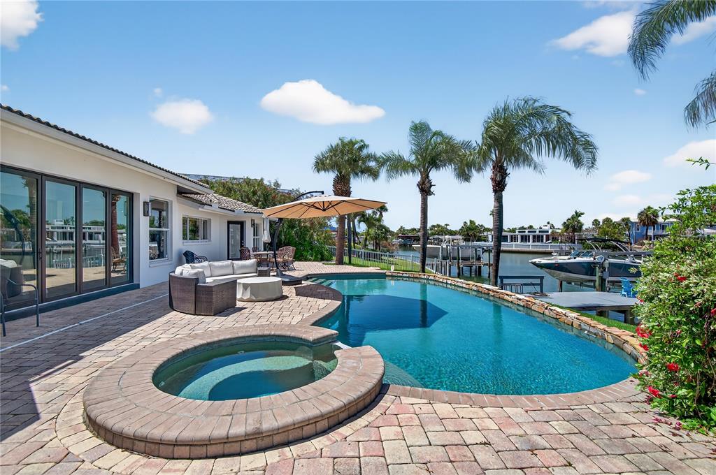 Clearwater Beach, Florida, 33767, United States, 4 Bedrooms Bedrooms, ,3 BathroomsBathrooms,Residential,For Sale,1849731