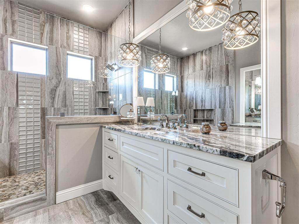 Arcadia, Oklahoma, 73007, United States, 4 Bedrooms Bedrooms, ,5 BathroomsBathrooms,Residential,For Sale,2034097