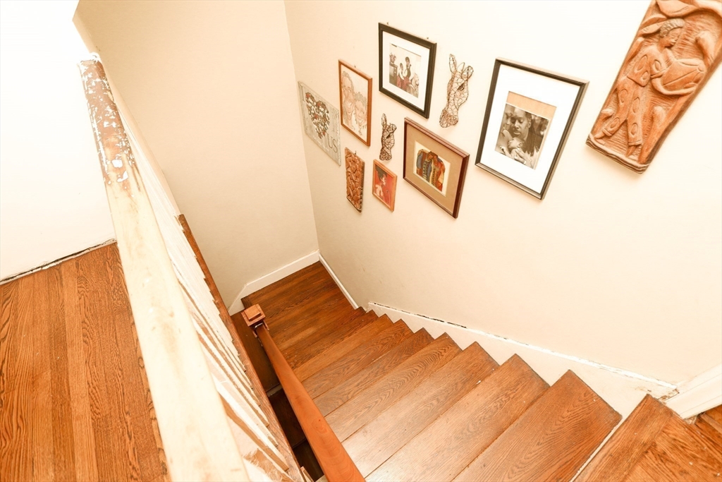 Brockton, Massachusetts, 02301, United States, 3 Bedrooms Bedrooms, ,2 BathroomsBathrooms,Residential,For Sale,1955678