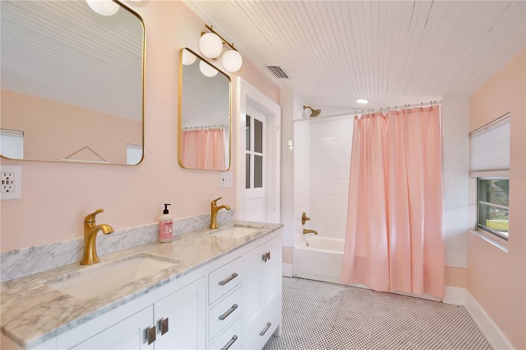 Sanford, Florida, 32771, United States, 3 Bedrooms Bedrooms, ,3 BathroomsBathrooms,Residential,For Sale,2007828