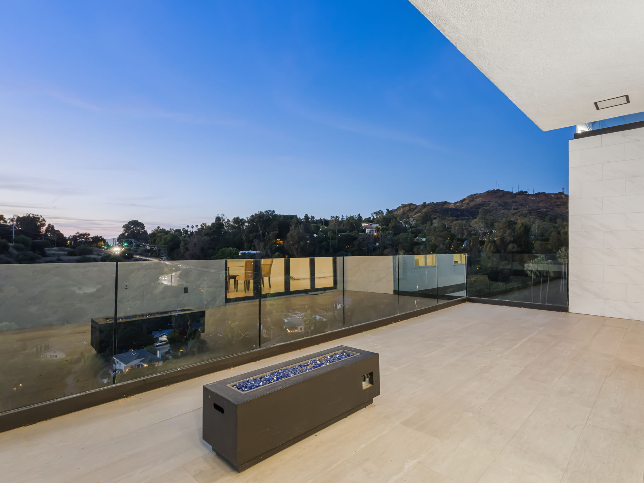  8041 Bulwer Dr - 物件實景