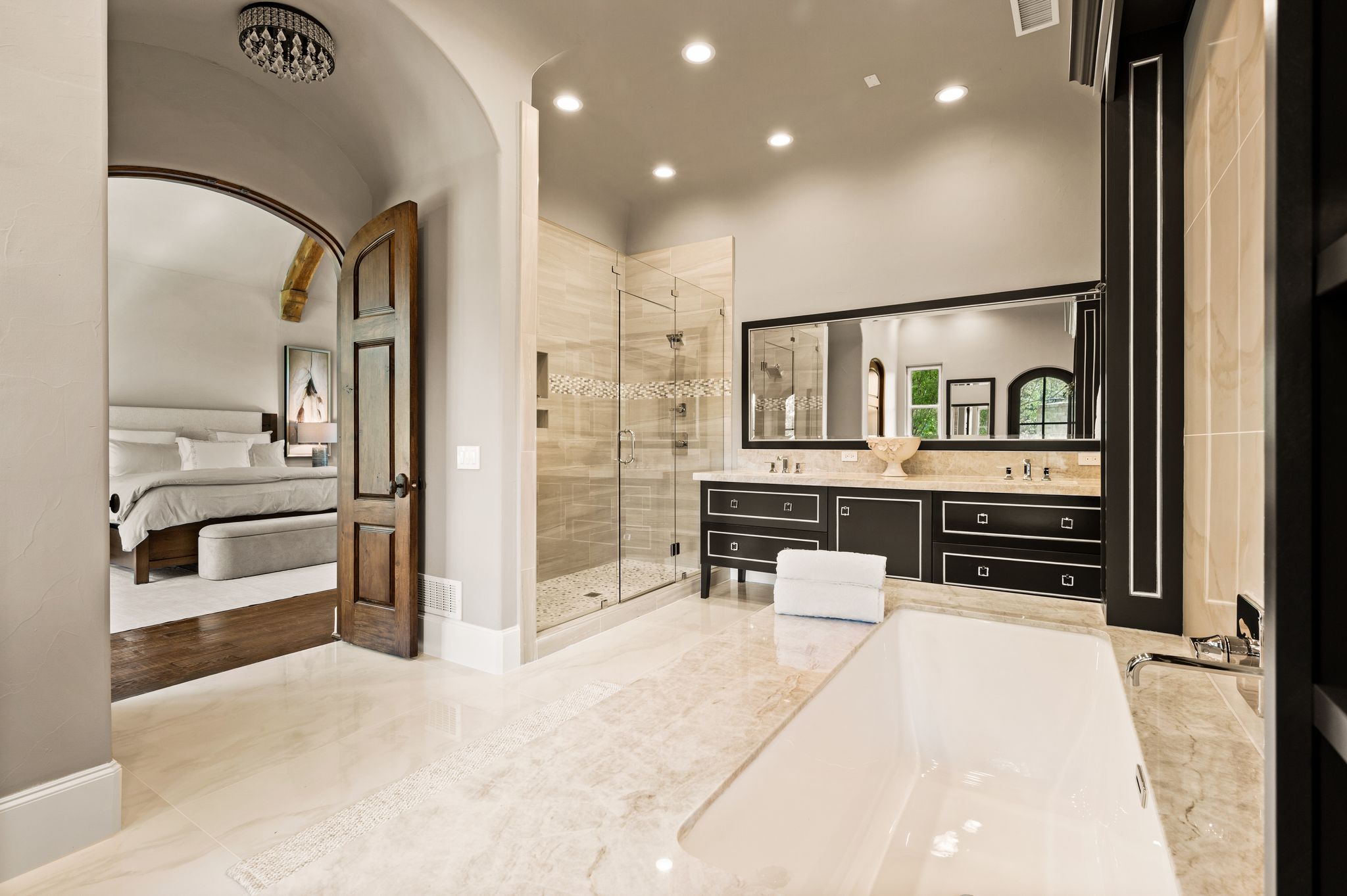  Majestic Estate in Exclusive Community of The Landing on Lake Grapevine - 物件實景