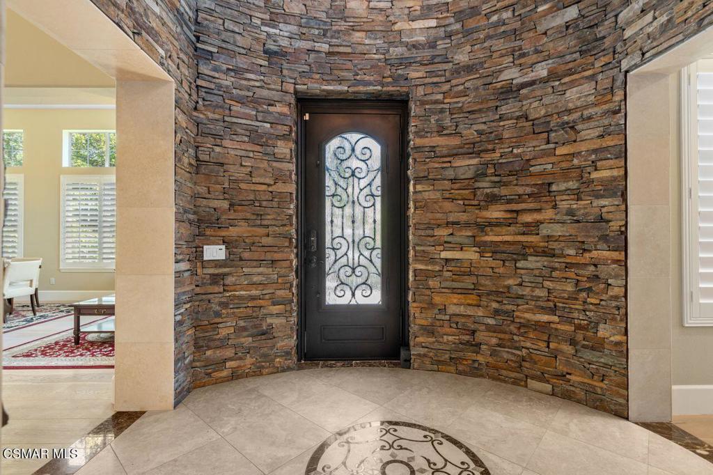 Thousand Oaks, California, 91362, United States, 4 Bedrooms Bedrooms, ,3 BathroomsBathrooms,Residential,For Sale,1926515