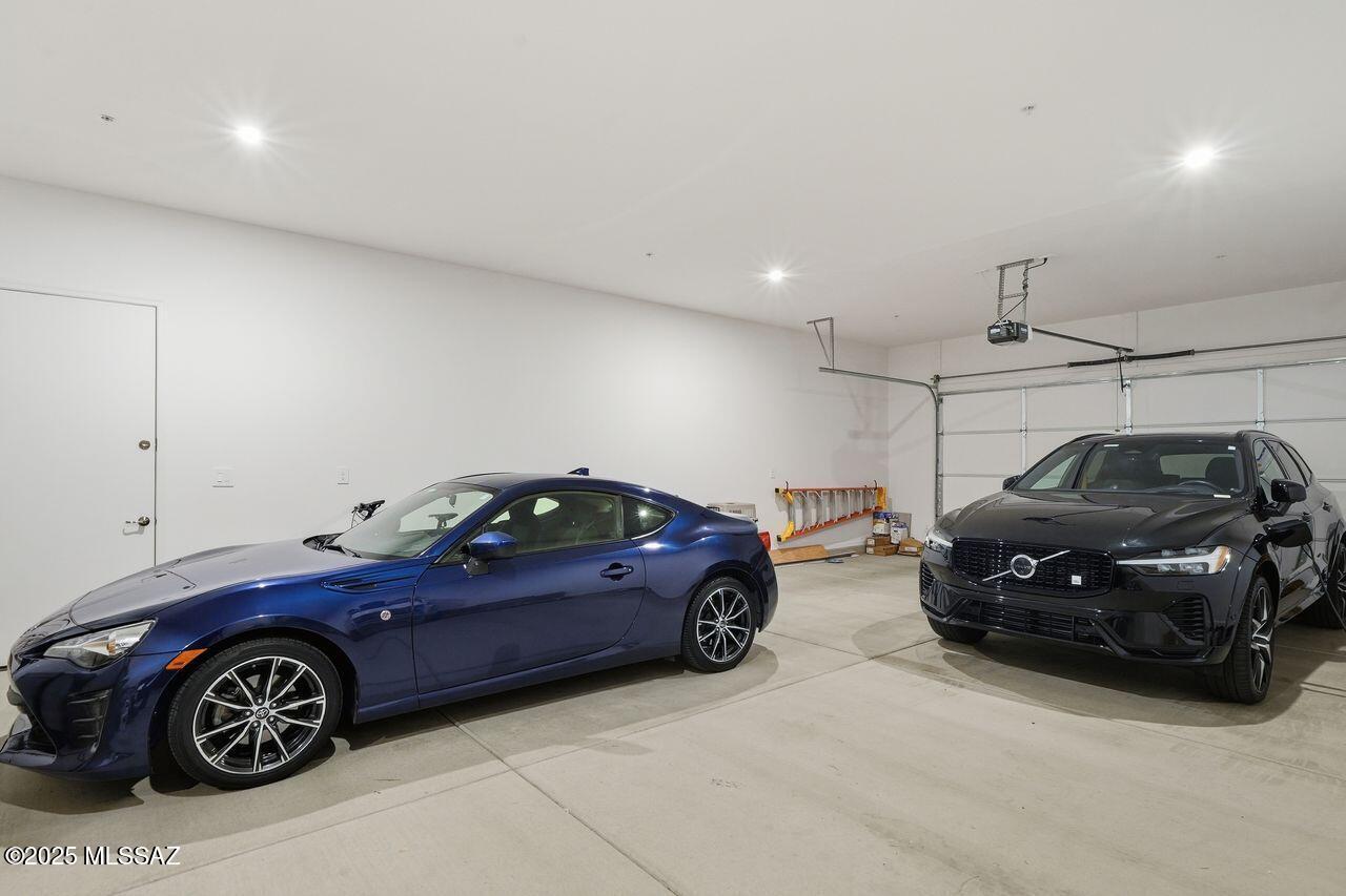 Marana, Arizona, 85658, United States, 3 Bedrooms Bedrooms, ,3 BathroomsBathrooms,Residential,For Sale,1995763