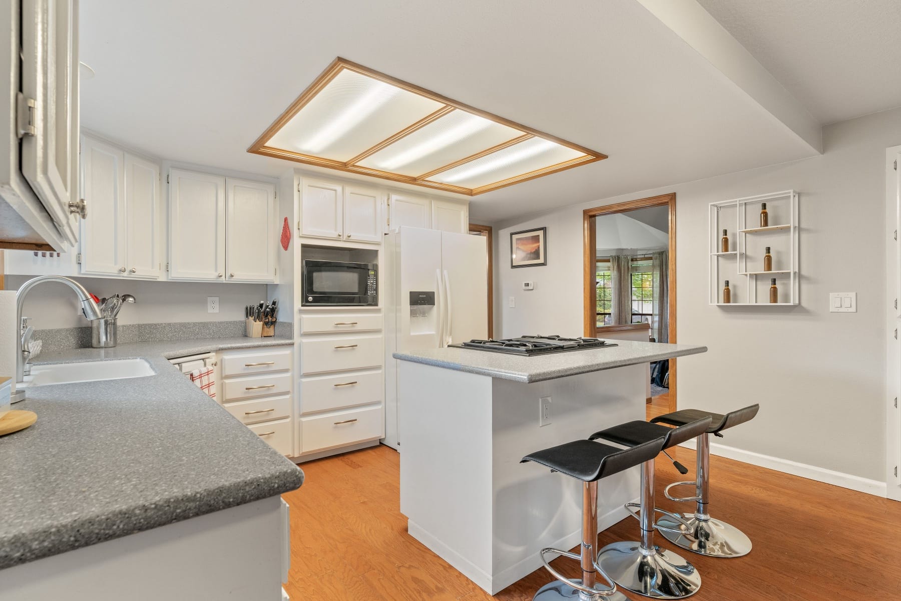  8005 SW CHURCHILL CT Tigard, OR 97224 - 物件實景