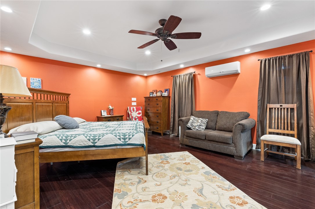 Dogpatch, Arkansas, 72648, United States, 3 Bedrooms Bedrooms, ,3 BathroomsBathrooms,Residential,For Sale,1958320