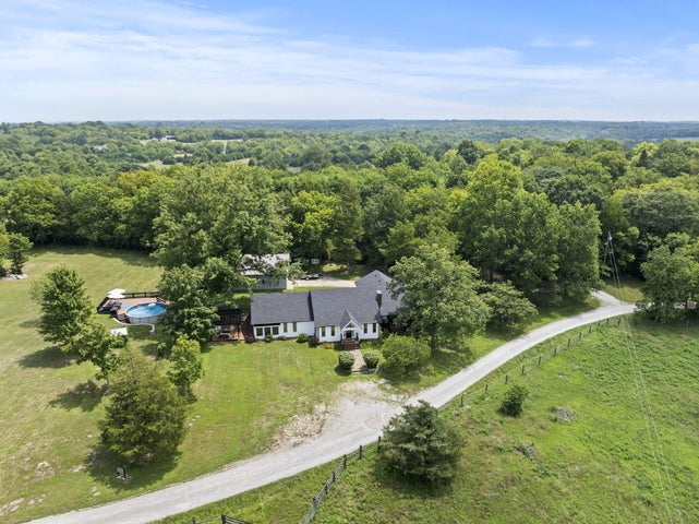 Versailles, Kentucky, 40383, United States, 4 Bedrooms Bedrooms, ,Residential,For Sale,1900700