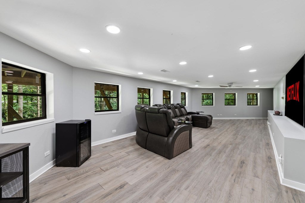 Ellijay, Georgia, 30540, United States, 5 Bedrooms Bedrooms, ,5 BathroomsBathrooms,Residential,For Sale,1868155