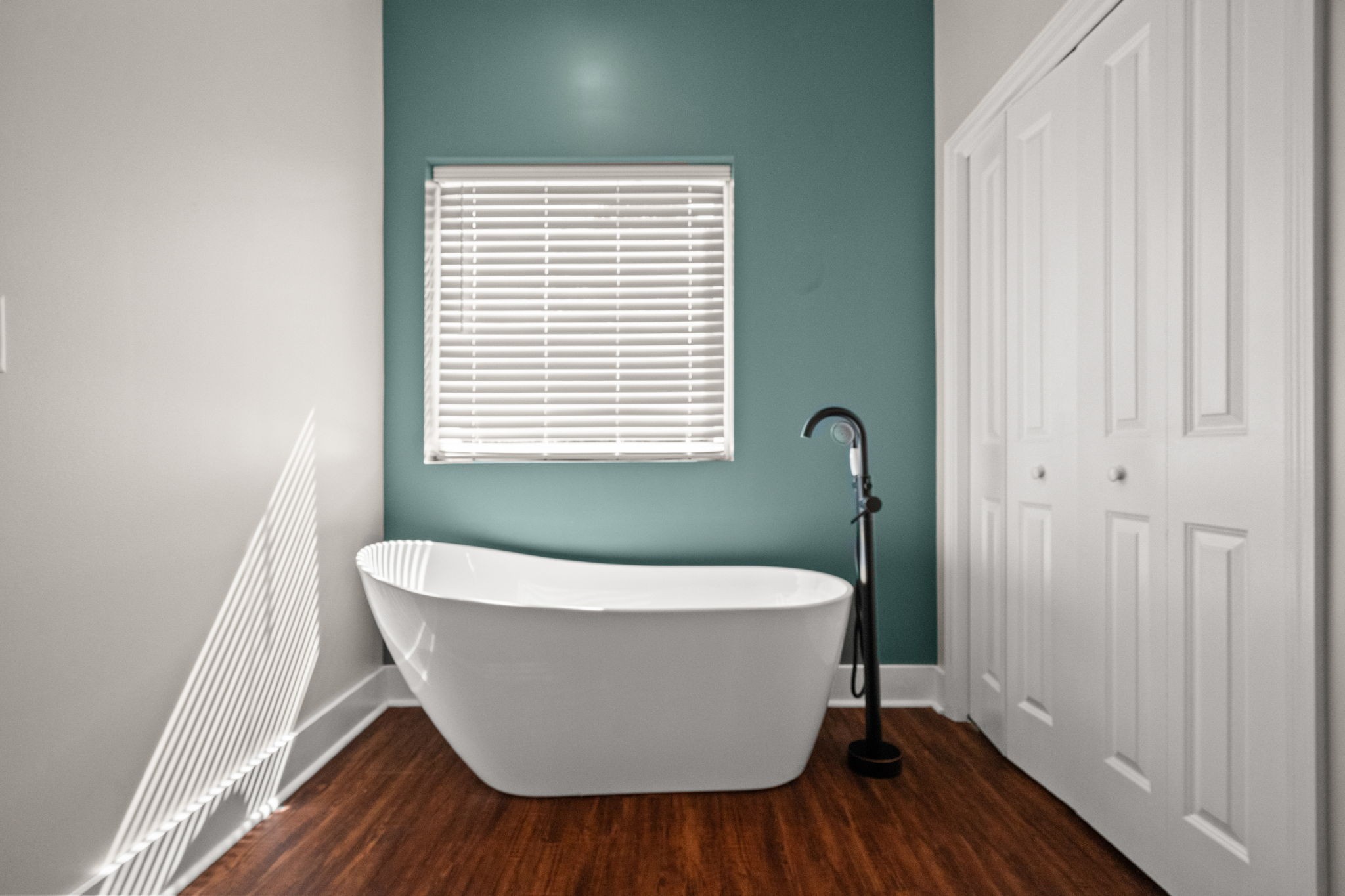 Cedar Hill, Tennessee, 37032, United States, 3 Bedrooms Bedrooms, ,2 BathroomsBathrooms,Residential,For Sale,1981088