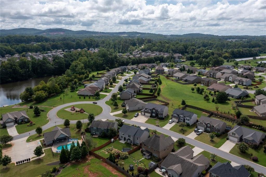 Cumming, Georgia, 30028, United States, 5 Bedrooms Bedrooms, ,3 BathroomsBathrooms,Residential,For Sale,1916746