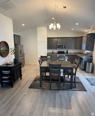 Springville, Utah, 84663, United States, 3 Bedrooms Bedrooms, ,2 BathroomsBathrooms,Residential,For Sale,2002852