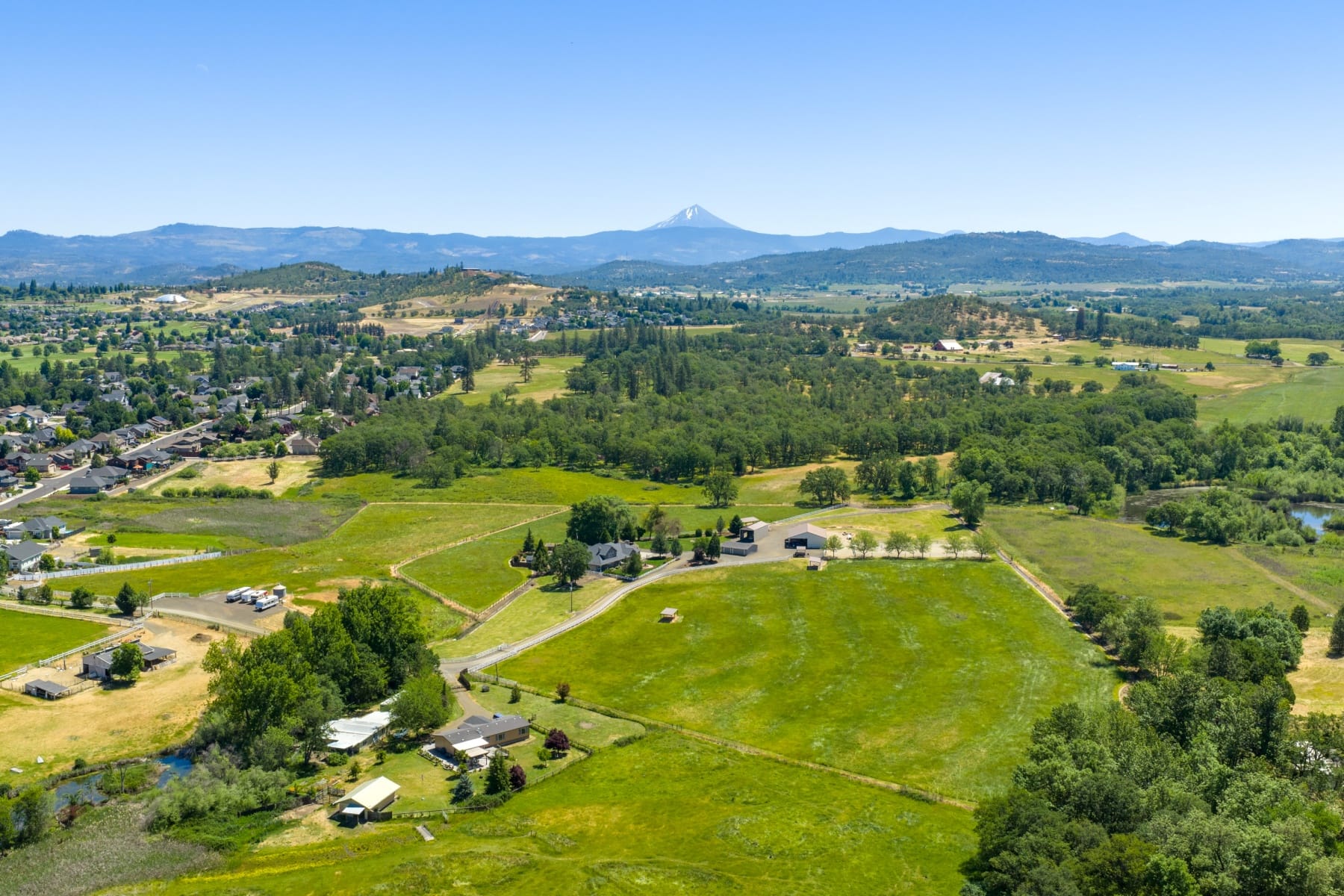  163 Hidden Valley Drive Eagle Point, OR 97524 - 物件實景