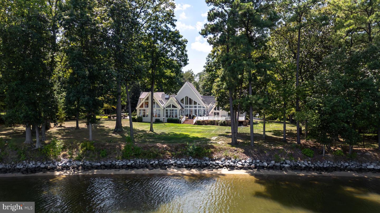 Queenstown, Maryland, 21658, United States, 5 Bedrooms Bedrooms, ,6 BathroomsBathrooms,Residential,For Sale,1940127