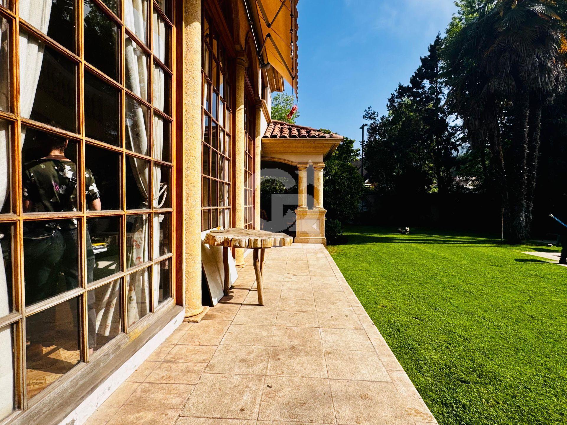 Lo Barnechea, Chile, 5 Bedrooms Bedrooms, ,5 BathroomsBathrooms,Residential,For Sale,1966133