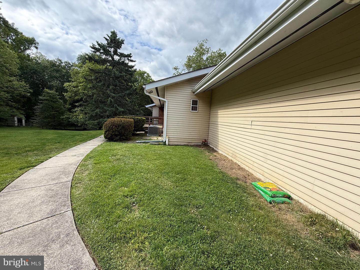 Glen Mills, Pennsylvania, 19342, United States, 3 Bedrooms Bedrooms, ,3 BathroomsBathrooms,Residential,For Sale,2048290