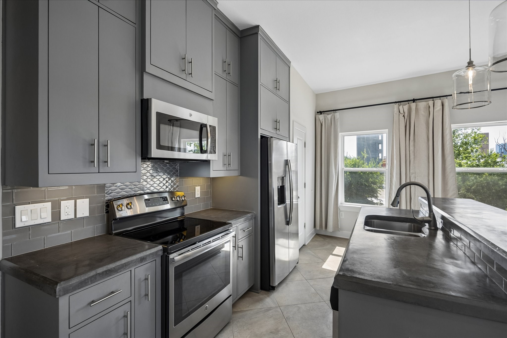  1011 Studemont Street #102 - 物件實景