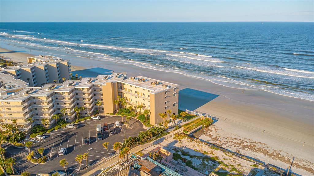 New Smyrna Beach, Florida, 32169, United States, 2 Bedrooms Bedrooms, ,3 BathroomsBathrooms,Residential,For Sale,1987395