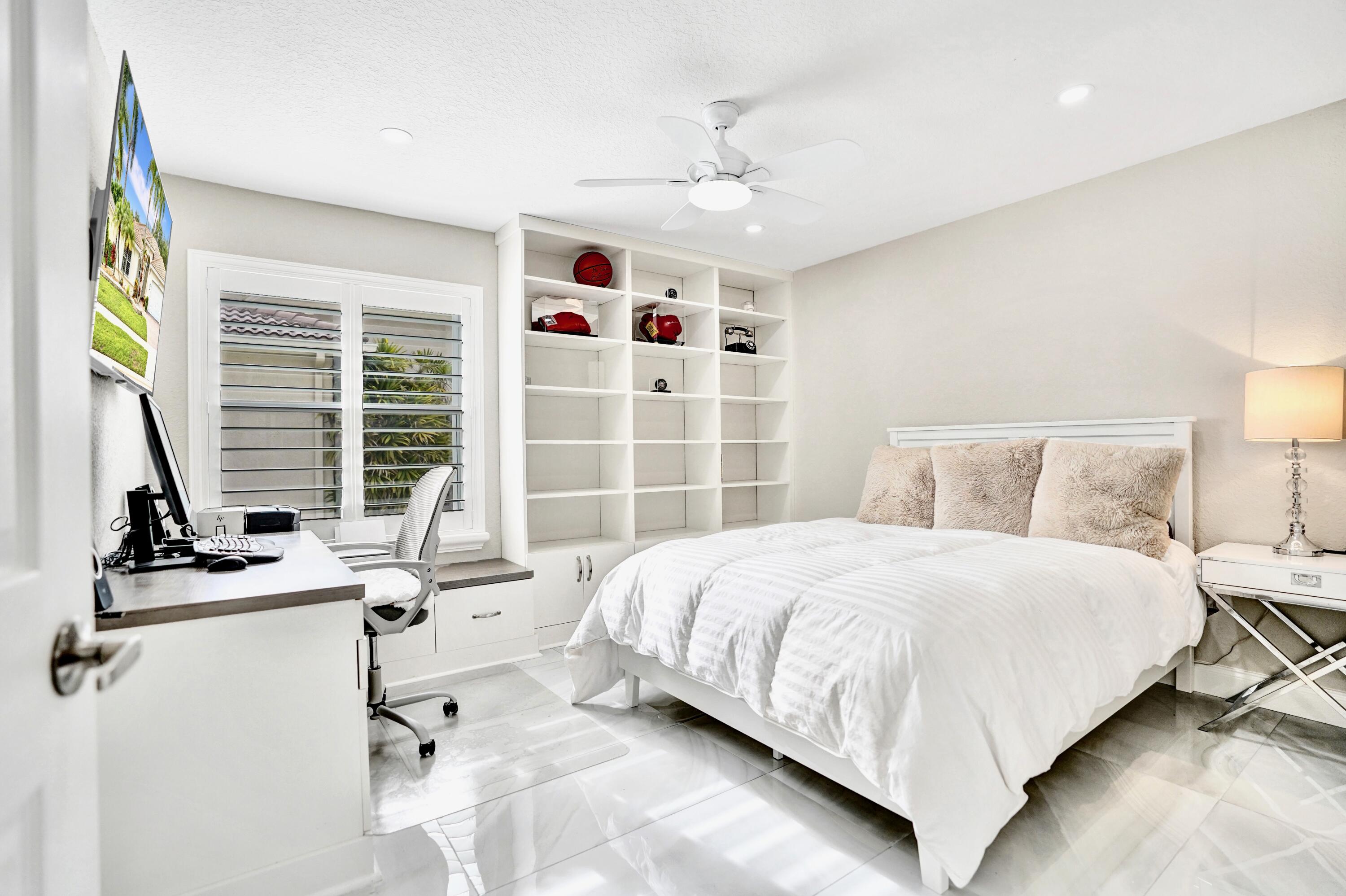 Lake Worth, Florida, 33463, United States, 3 Bedrooms Bedrooms, ,3 BathroomsBathrooms,Residential,For Sale,1905874