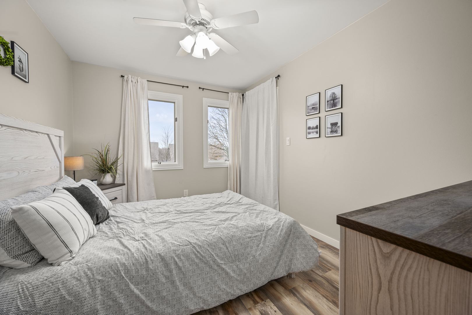 Sycamore, Illinois, 60178, United States, 4 Bedrooms Bedrooms, ,4 BathroomsBathrooms,Residential,For Sale,1999844