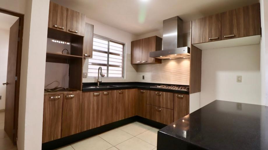 Morelia, Michoacán de Ocampo, 58195, Mexico, 5 Bedrooms Bedrooms, ,4 BathroomsBathrooms,Residential,For Sale,1918405