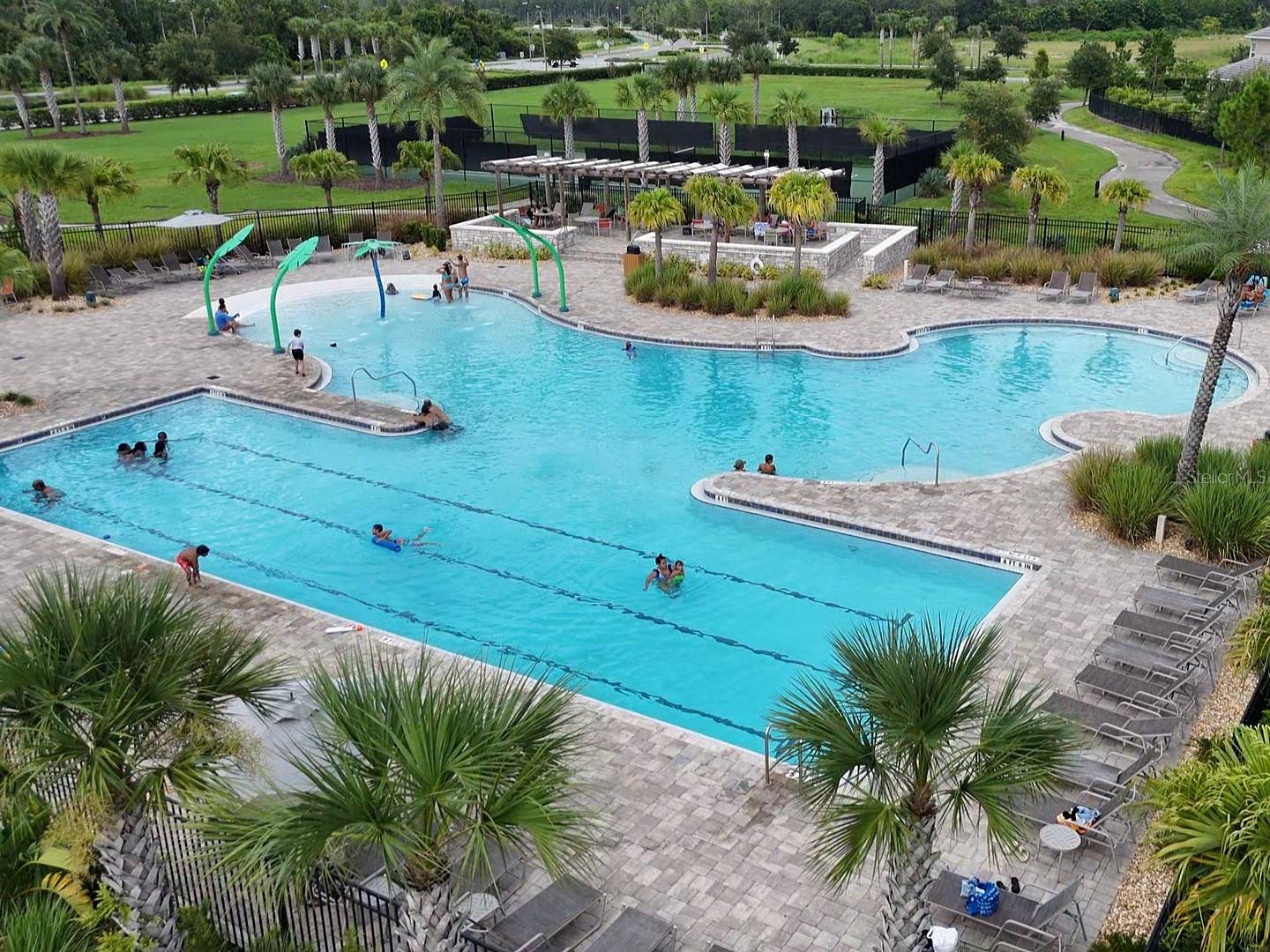 ORLANDO, Florida, 32832, United States, 4 Bedrooms Bedrooms, ,3 BathroomsBathrooms,Residential,For Sale,1980817