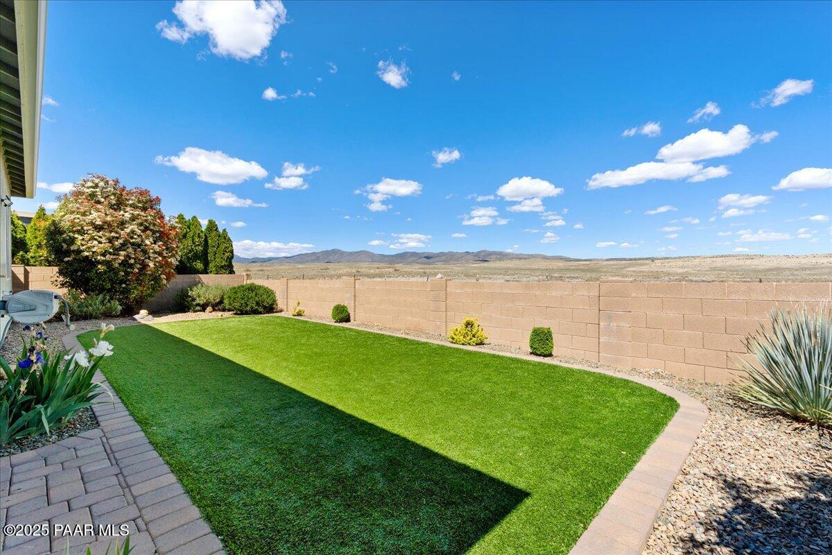Dewey-Humboldt, Arizona, 86327, United States, 3 Bedrooms Bedrooms, ,2 BathroomsBathrooms,Residential,For Sale,1903290