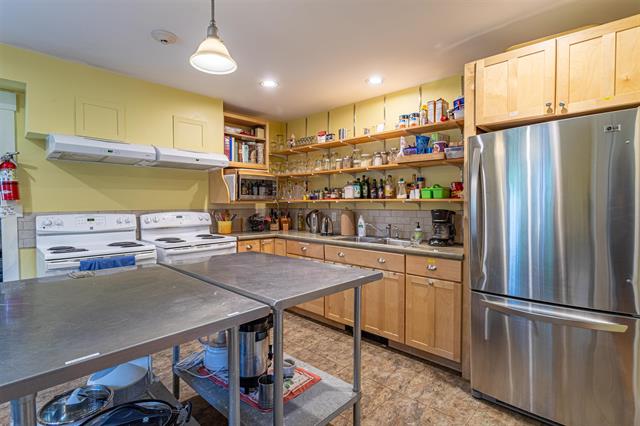 Peterborough, New Hampshire, 03458, United States, 4 Bedrooms Bedrooms, ,1 BathroomBathrooms,Residential,For Sale,1974212