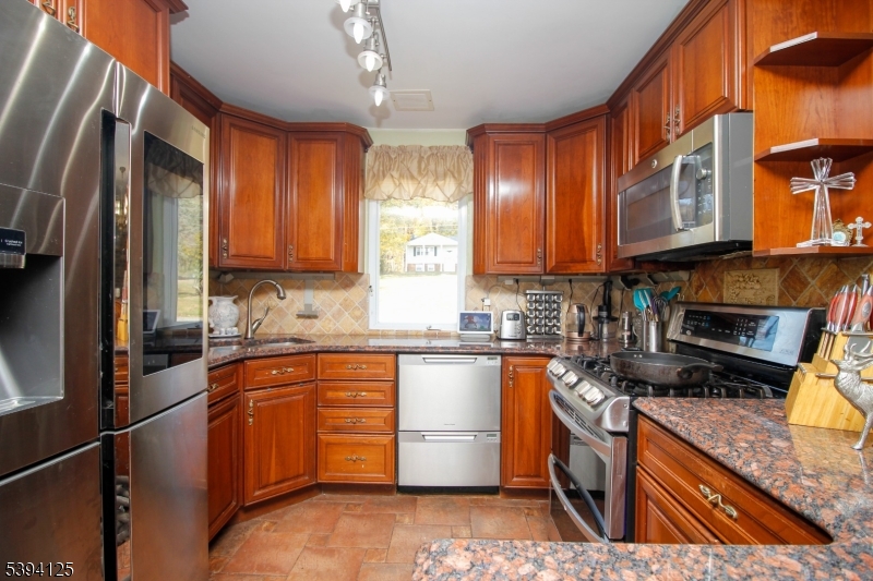 Vernon Twp., New Jersey, 07461-4534, United States, 5 Bedrooms Bedrooms, ,3 BathroomsBathrooms,Residential,For Sale,1977307