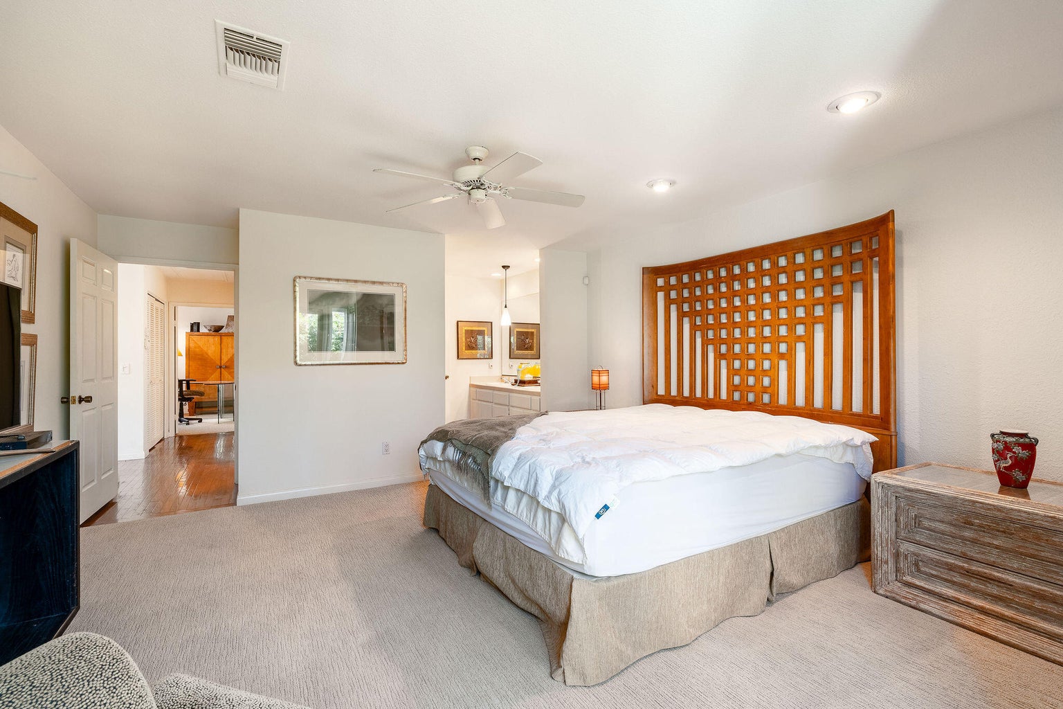 Palm Desert, California, 92260, United States, 2 Bedrooms Bedrooms, ,2 BathroomsBathrooms,Residential,For Sale,1981294