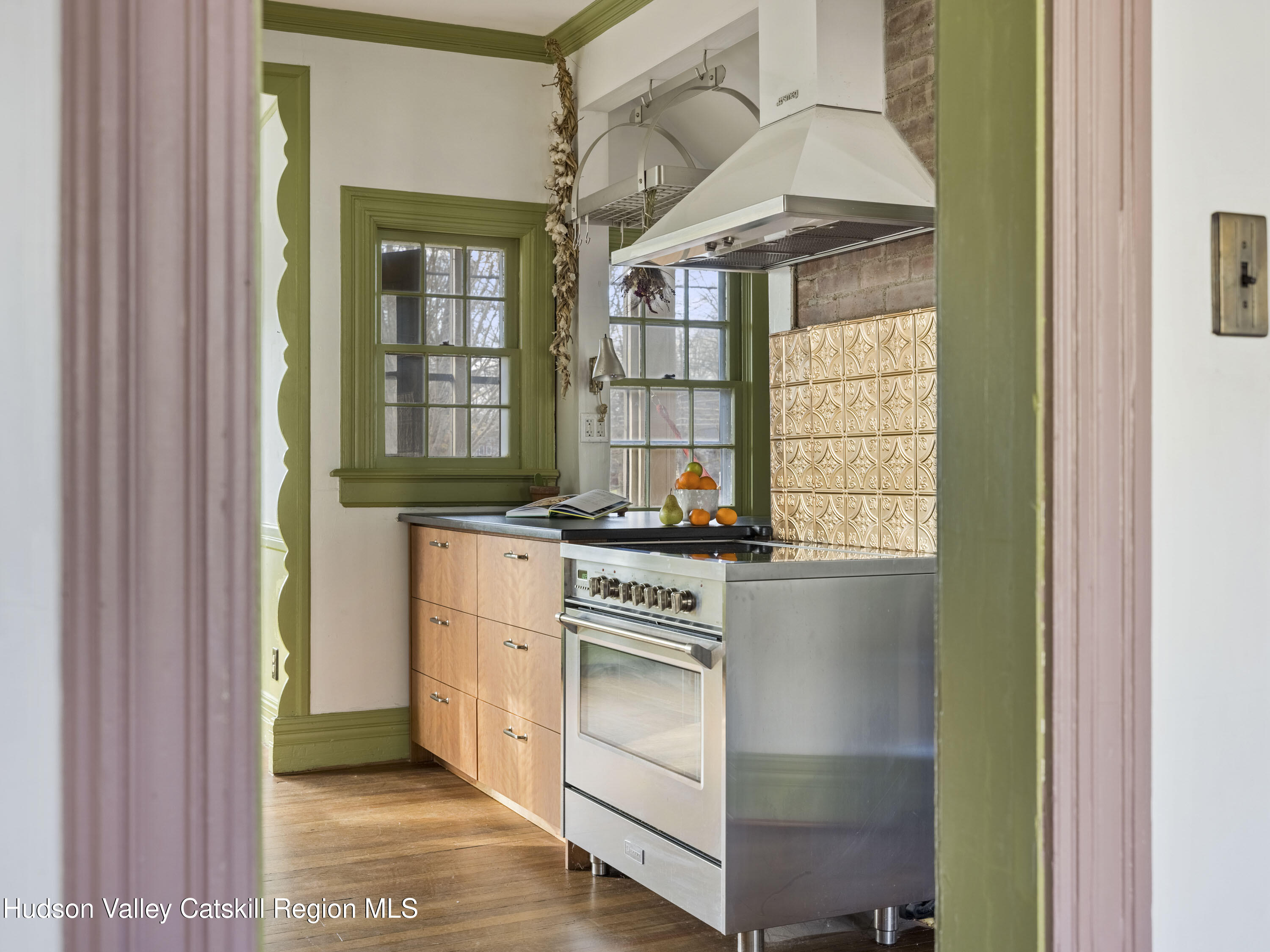 Red Hook, New York, 12571, United States, 4 Bedrooms Bedrooms, ,3 BathroomsBathrooms,Residential,For Sale,2000518