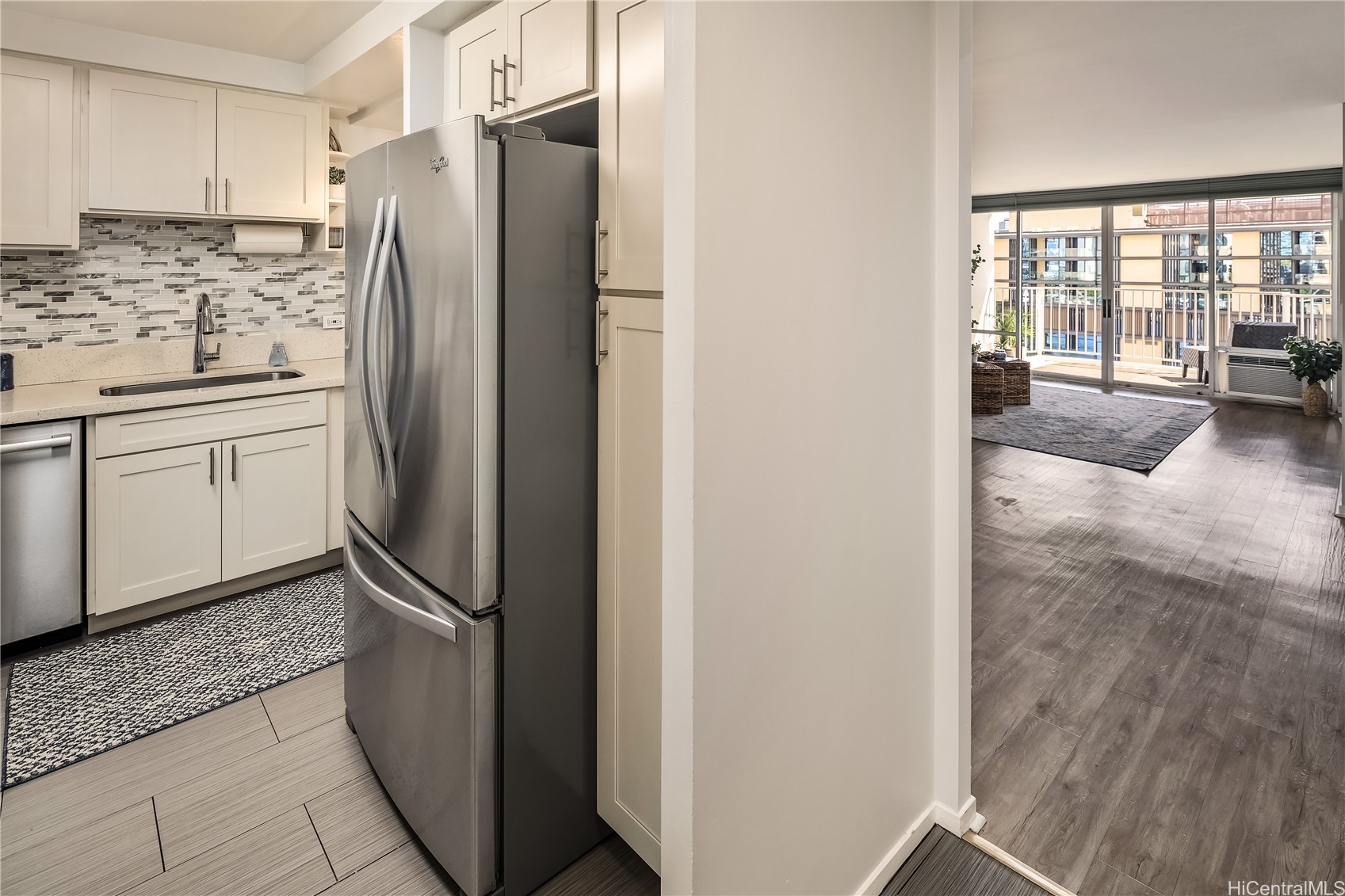 Honolulu, Hawaii, 96814, United States, 2 Bedrooms Bedrooms, ,2 BathroomsBathrooms,Residential,For Sale,1991351