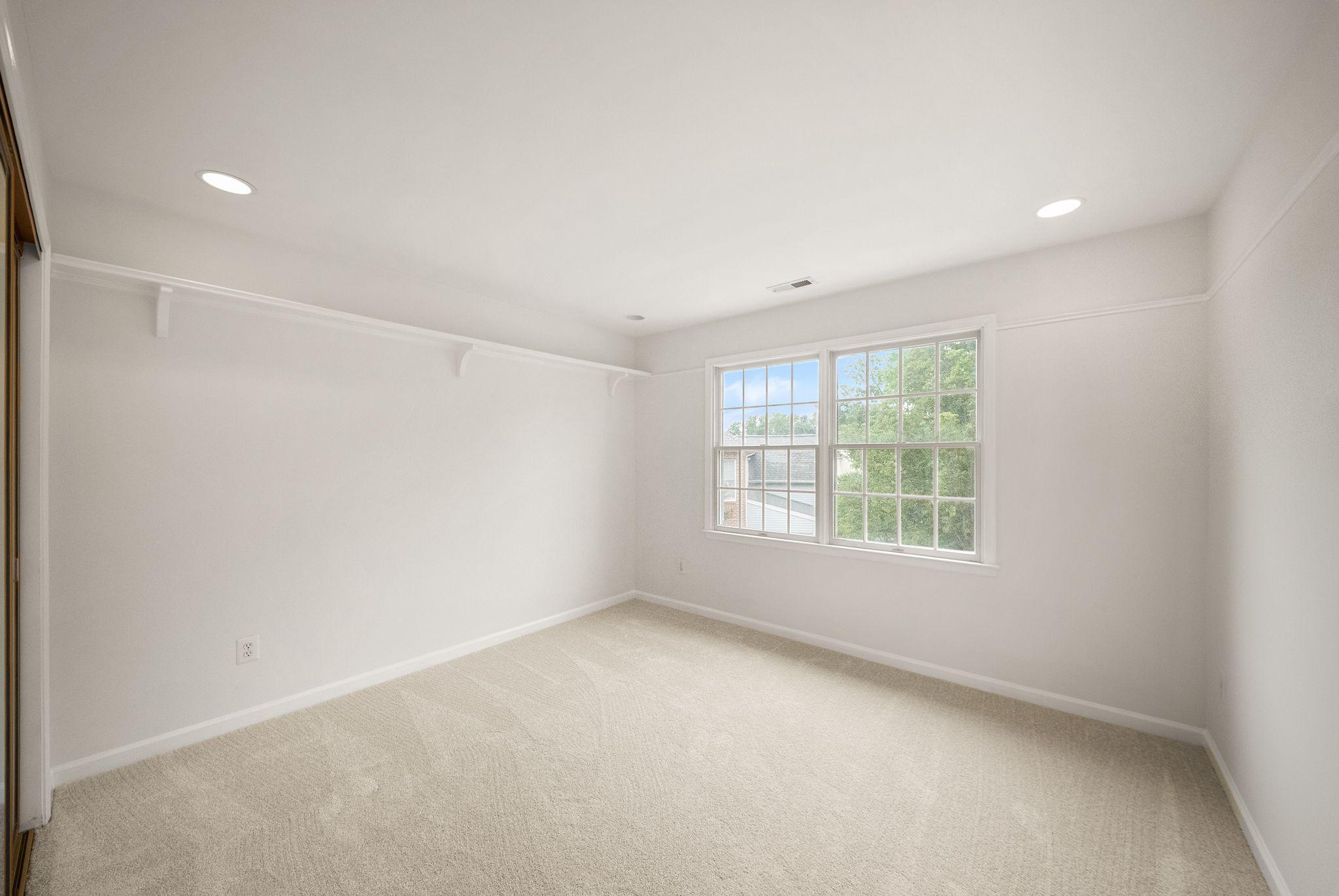  12754 Alder Woods Drive, Fairfax, VA, 22033 - 物件實景