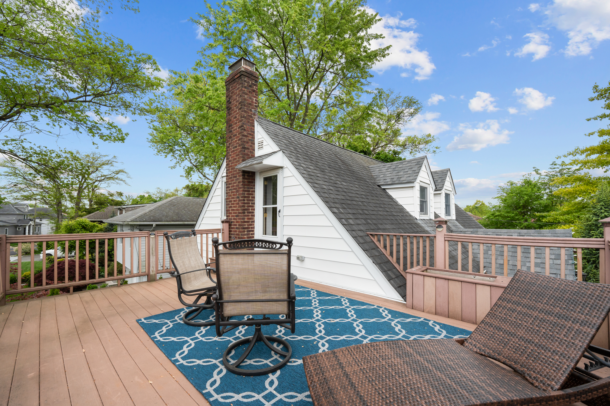 Oceanside, New York, 11572, United States, 3 Bedrooms Bedrooms, ,2 BathroomsBathrooms,Residential,For Sale,1928252