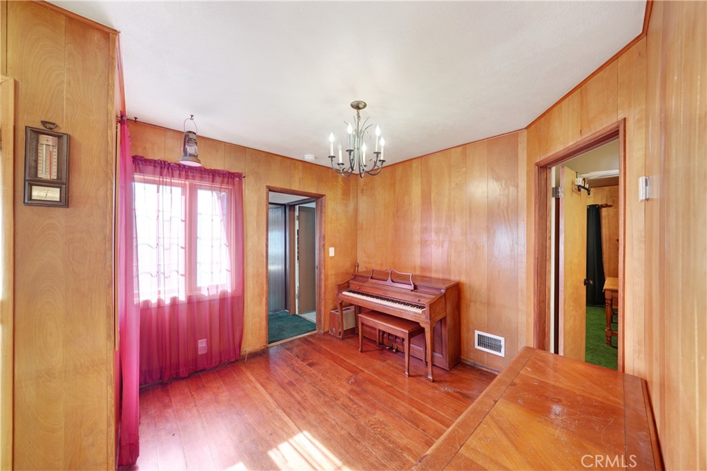 Wrightwood, California, 92397, United States, 3 Bedrooms Bedrooms, ,2 BathroomsBathrooms,Residential,For Sale,1959217