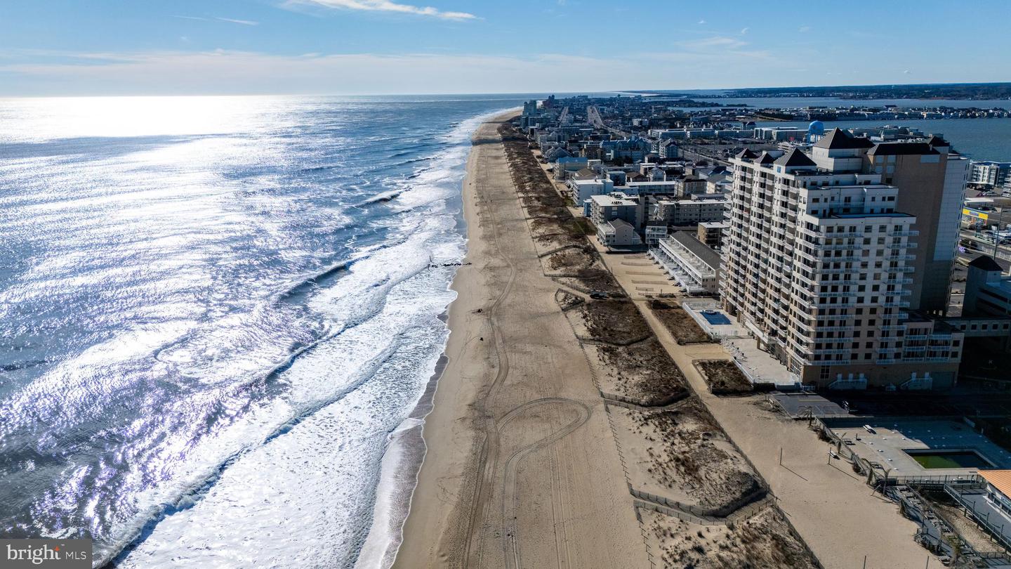 2 48th Street Unit 214, Ocean City, Maryland, 21842, United States, 3 Bedrooms Bedrooms, ,3 BathroomsBathrooms,Residential,For Sale,2 48th Street Unit 214,1676499